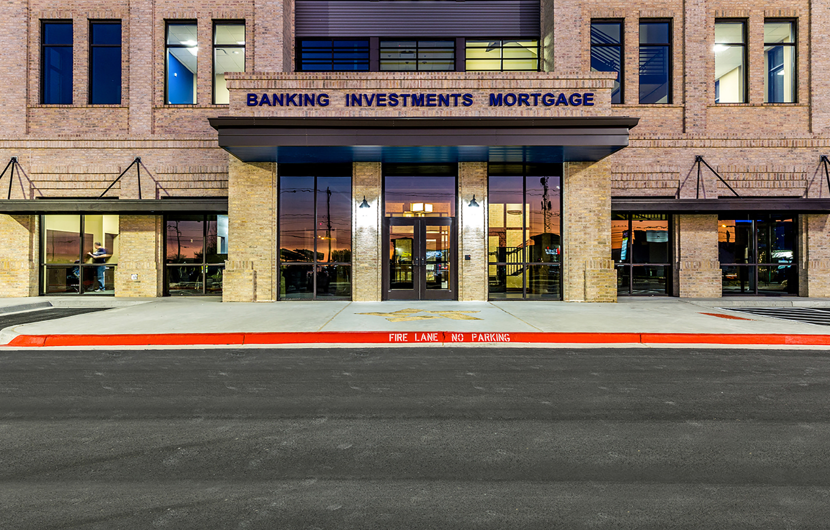 Texas Regional Bank Headquarters | Marek